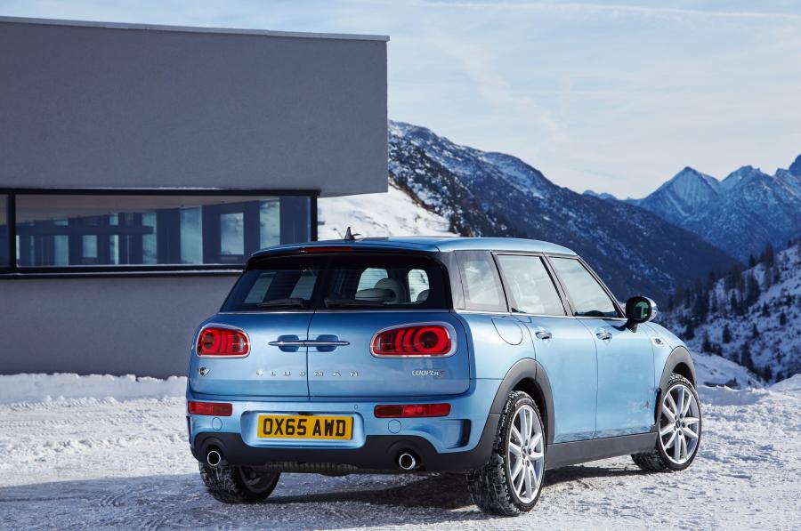  Mini Cooper S Clubman ALL4 2016 года  (фото 21 из 37)
